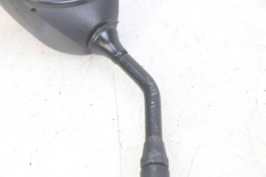 photo de COPPIA SPECCHI RETROVISORI SYM JET SPORT XR 50 (2006 - 2015) - Stato della superficie e materiale