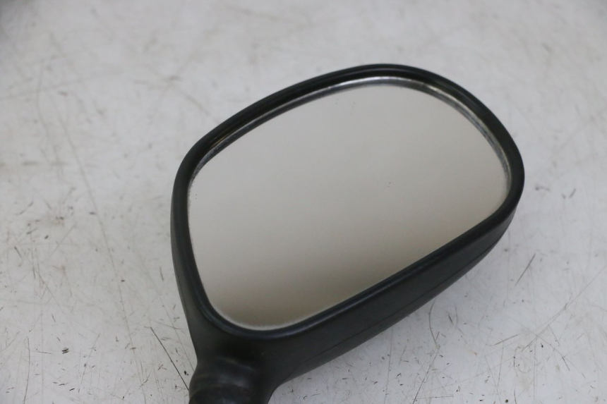 photo de SPECCHI PEUGEOT KISBEE 4T 50 (2018 - 2022) - Stato della superficie e materiale