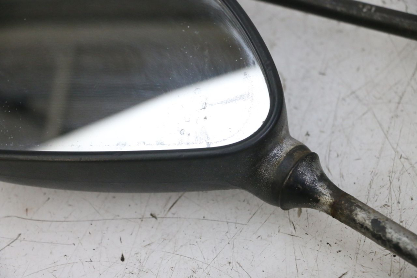 photo de SPECCHI PEUGEOT KISBEE 4T 50 (2010 - 2017) - Altra vista dell'articolo