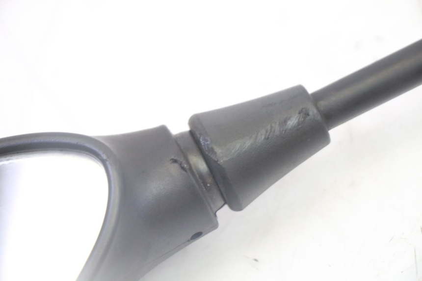 photo de COPPIA SPECCHIETTI PEUGEOT SATELIS 125 (2013 - 2018) - Primo piano tecnico