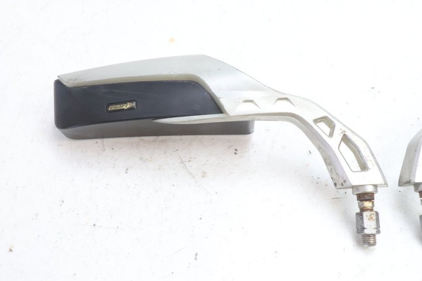 photo de SPECCHI YAMAHA XJR 1300 (1998 - 2002) - Stato della superficie e materiale