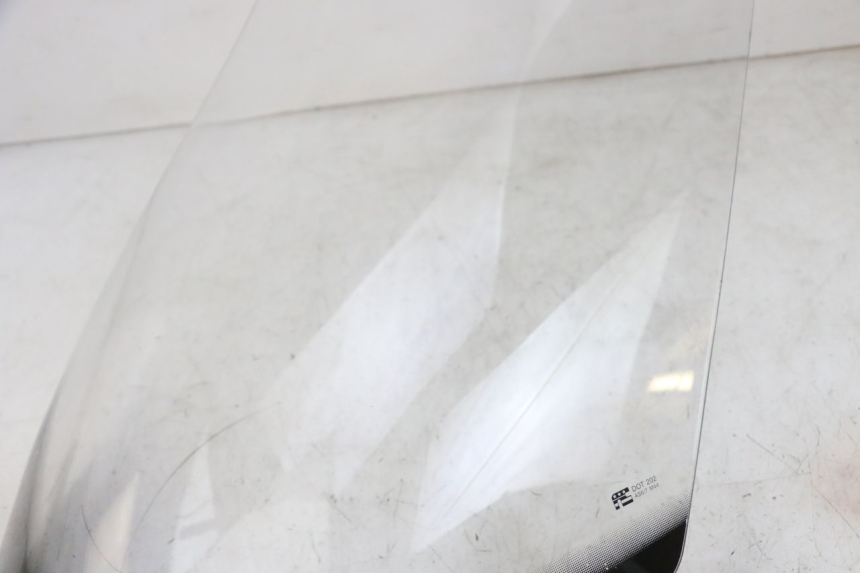 photo de PARABREZZA SUZUKI BURGMAN 125 (2007 - 2014) - Dettaglio del componente