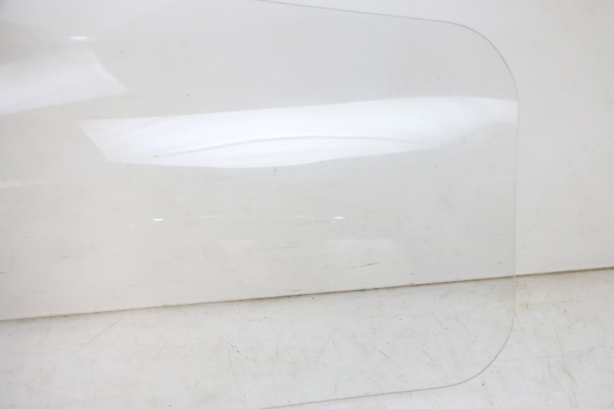 photo de PARABREZZA SUZUKI BURGMAN 125 (2007 - 2014) - Foto prodotto supplementare