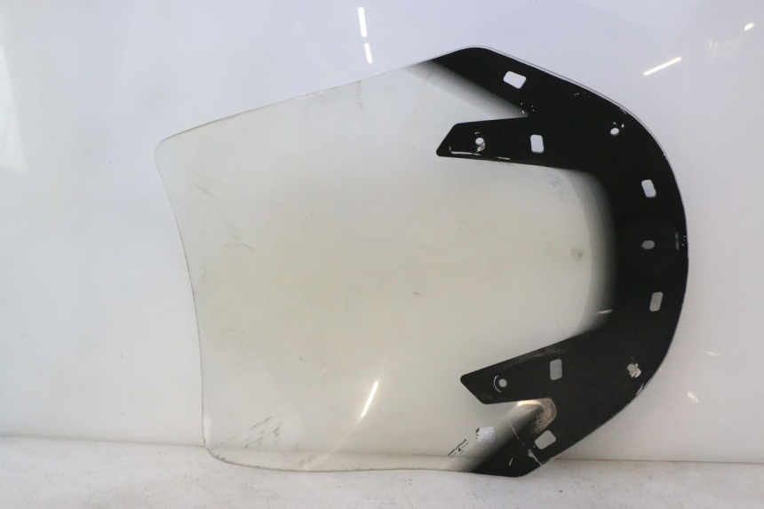 photo de PARABREZZA SUZUKI BURGMAN EXECUTIVE ABS 650 (2006 - 2012) - Caratteristiche distintive