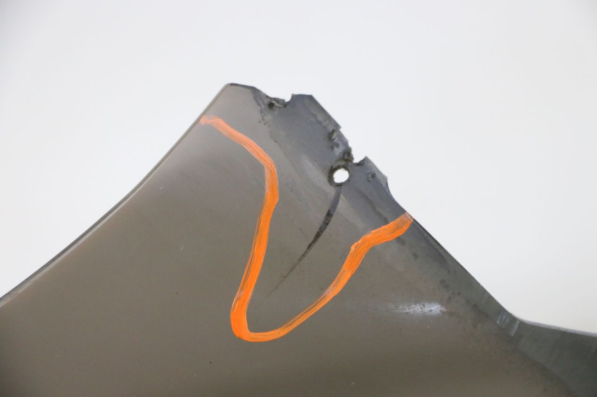 photo de PARABREZZA PEUGEOT CITYSTAR 50 (2013 - 2017) - Stato della superficie e materiale