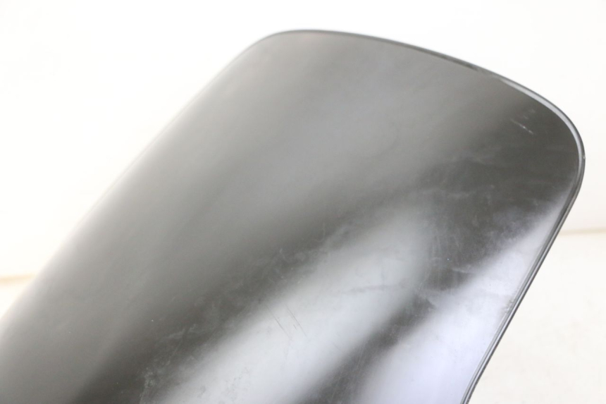 photo de PARE BRISE PEUGEOT ELYSTAR 50 (2002 - 2014) - Primo piano ad alta risoluzione