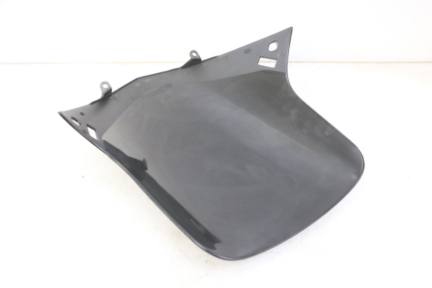 photo de PARE BRISE PEUGEOT ELYSTAR 50 (2002 - 2014) - Stato della superficie e materiale