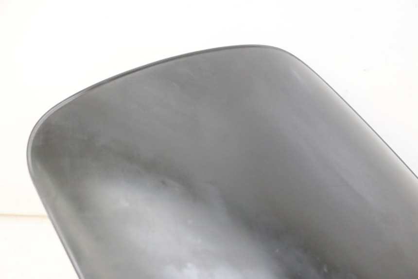 photo de PARE BRISE PEUGEOT ELYSTAR 50 (2002 - 2014) - Focus sulla struttura