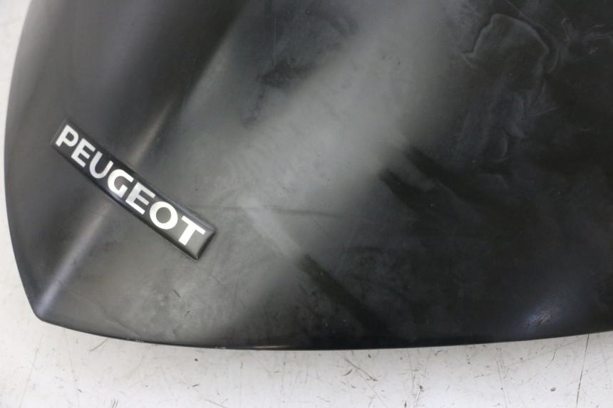 photo de PARE BRISE PEUGEOT ELYSTAR 50 (2002 - 2014) - Zoom sullo stato d'uso