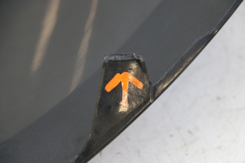 photo de PARE BRISE PEUGEOT ELYSTAR 50 (2002 - 2014) - Ispezione visiva dettagliata