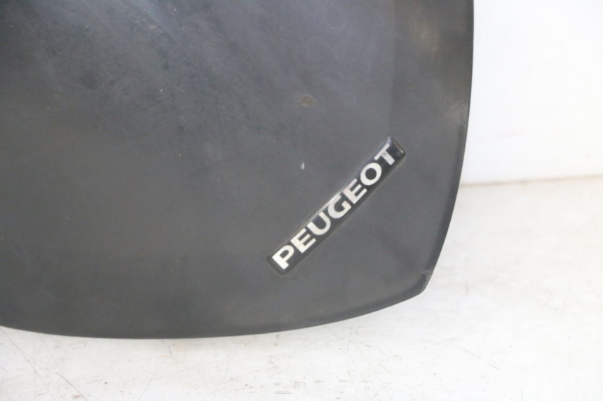 photo de PARE BRISE PEUGEOT ELYSTAR 50 (2002 - 2014) - Zoom sullo stato d'uso