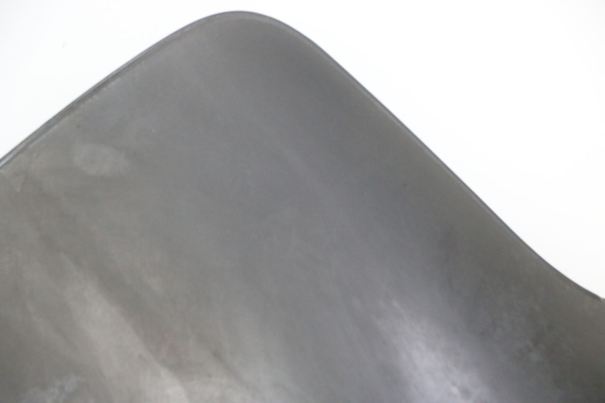 photo de PARE BRISE PEUGEOT ELYSTAR 50 (2002 - 2014) - Primo piano tecnico