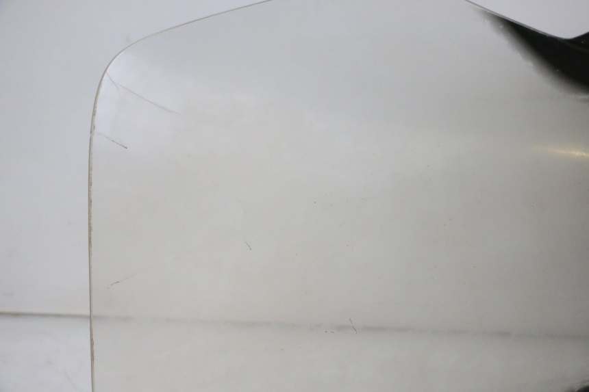 photo de PARABREZZA HONDA FES S-WING SWING ABS 125 (2007 - 2015) - Dettagli dei punti di fissaggio