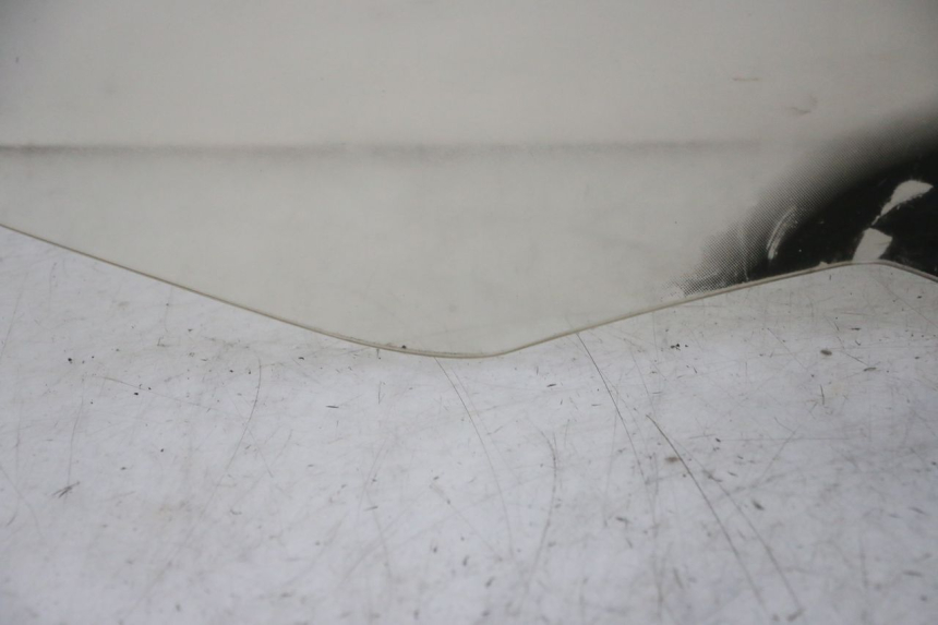 photo de PARABREZZA HONDA FES S-WING SWING ABS 125 (2007 - 2015) - Focus sulla struttura