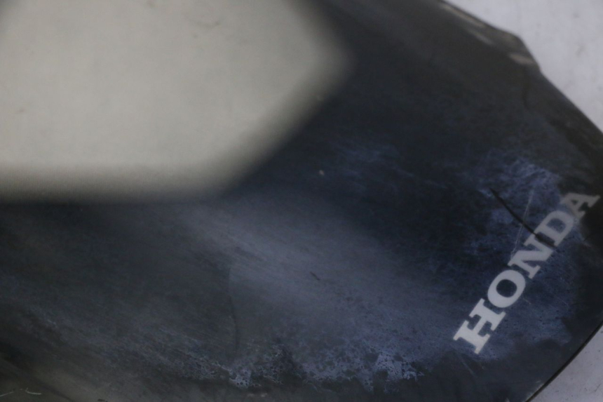 photo de PARABREZZA HONDA FES S-WING SWING ABS 125 (2007 - 2015) - Dettagli dei punti di fissaggio