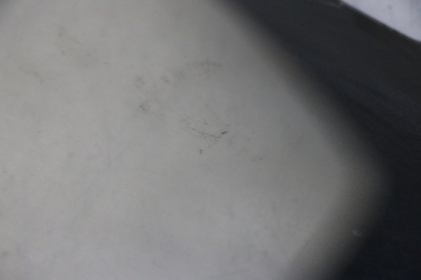 photo de PARABREZZA HONDA FES S-WING SWING ABS 125 (2007 - 2015) - Stato della superficie e materiale