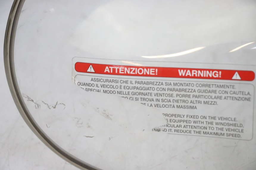 photo de PARE BRISE PIAGGIO FLY 125 (2005 - 2012) - Altra vista dell'articolo