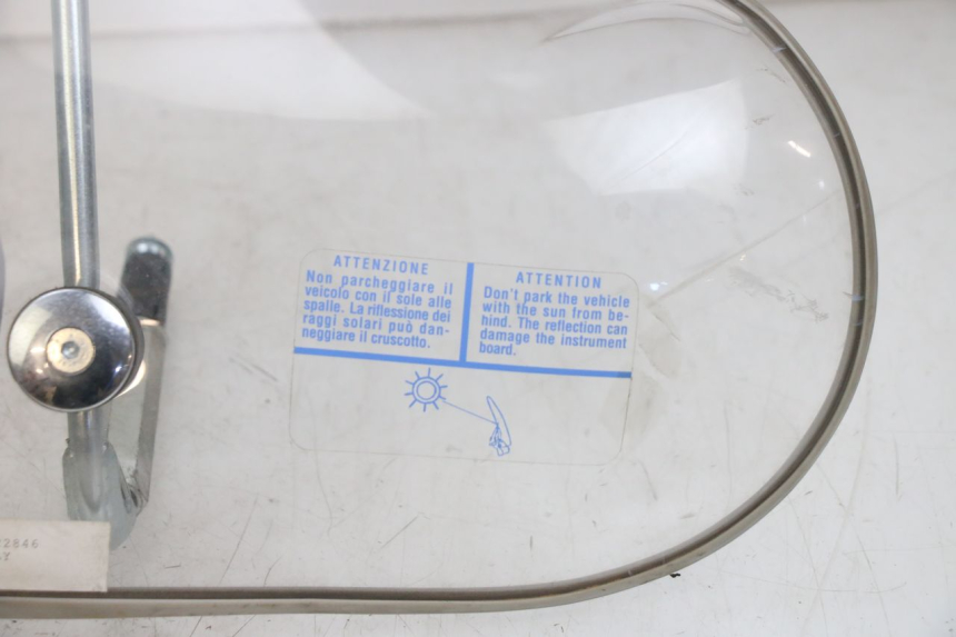 photo de PARE BRISE PIAGGIO FLY 125 (2005 - 2012) - Caratteristiche distintive