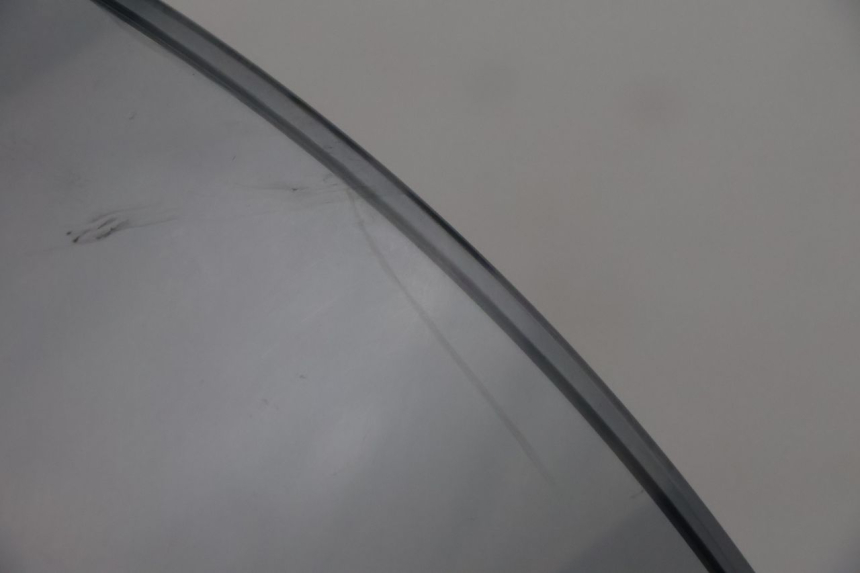 photo de PARABREZZA YAMAHA FZ8 800 (2010 - 2016) - Stato della superficie e materiale