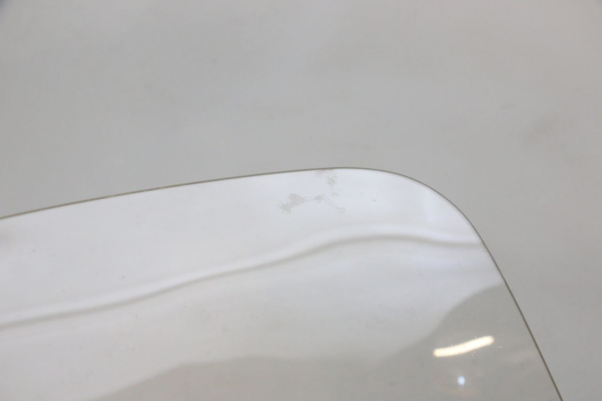 photo de PARABREZZA HONDA FORZA 125 (2021 - 2025) - Dettagli dei punti di fissaggio