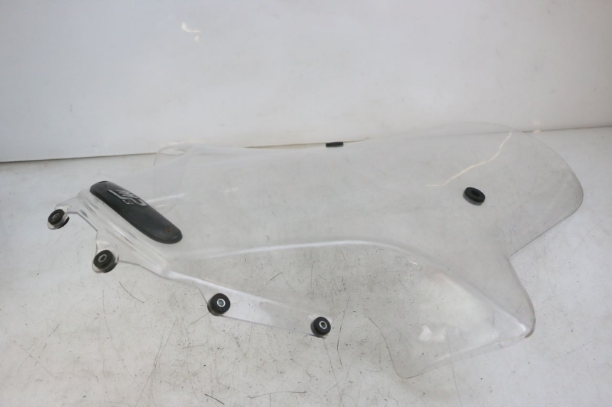 photo de PARABREZZA PIAGGIO MP3 RL 250 (2006 - 2010) - Stato della superficie e materiale