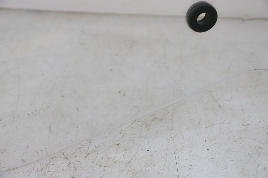 photo de PARABREZZA PIAGGIO MP3 RL 250 (2006 - 2010) - Marcature e riferimenti originali