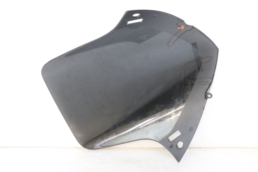 photo de PARE BRISE PEUGEOT ELYSTAR 50 (2002 - 2014) - Stato della superficie e materiale