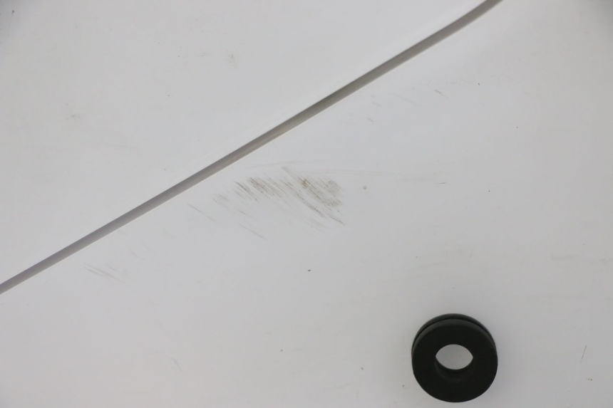 photo de PARABREZZA PIAGGIO NRG POWER PUREJET 50 (2018 - 2021) - Dettagli dei punti di fissaggio