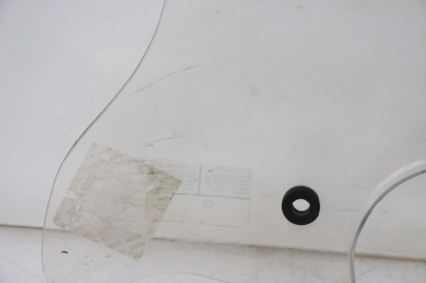 photo de PARABREZZA PIAGGIO VESPA LX IE 125 (2010 - 2012) - Zoom sullo stato d'uso