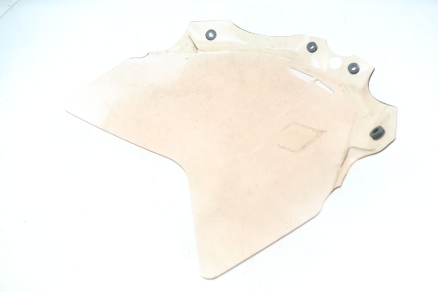 photo de PARABREZZA PEUGEOT SATELIS 125 (2010 - 2012) - Primo piano tecnico