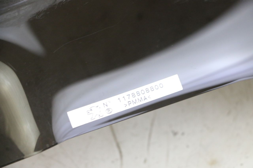 photo de PARABREZZA PEUGEOT SATELIS 125 (2013 - 2018) - Ispezione visiva dettagliata