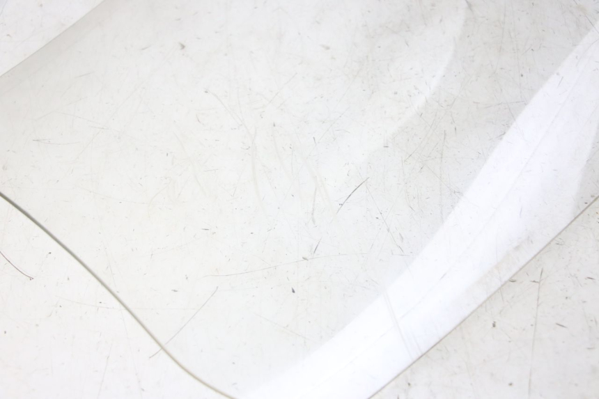 photo de PARABREZZA SUZUKI BURGMAN 125 (2015 - 2017) - Caratteristiche distintive