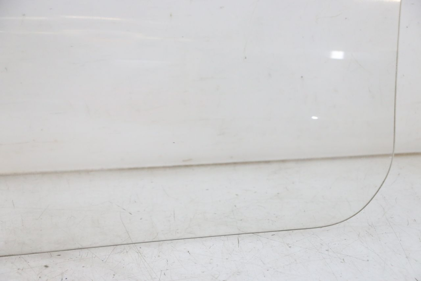 photo de PARABREZZA SUZUKI BURGMAN 125 (2015 - 2017) - Ispezione visiva dettagliata