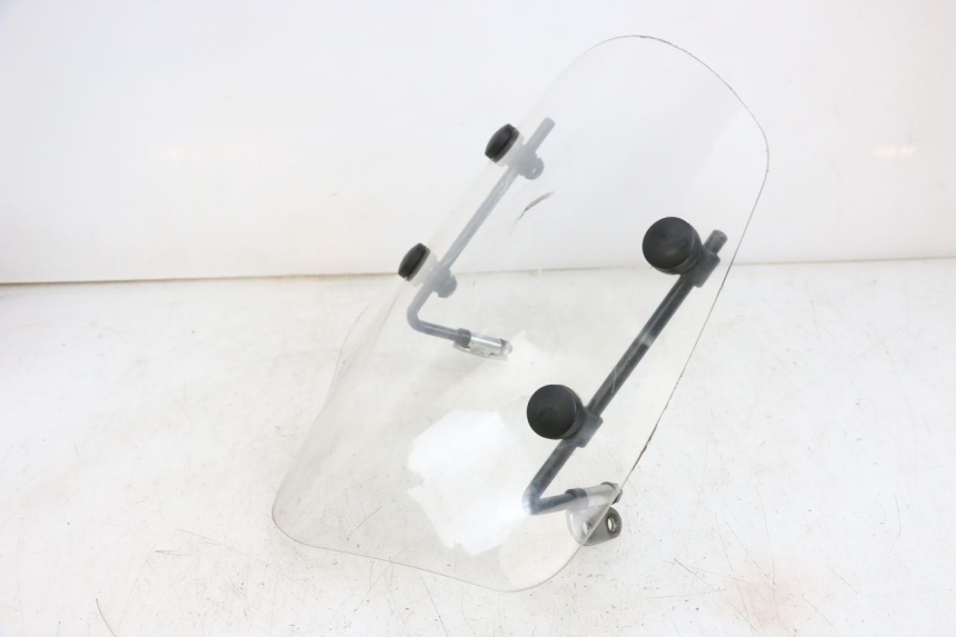 photo de Parabrezza BEELINE VELOCE 4T 50 (2011 - 2020) - Caratteristiche distintive