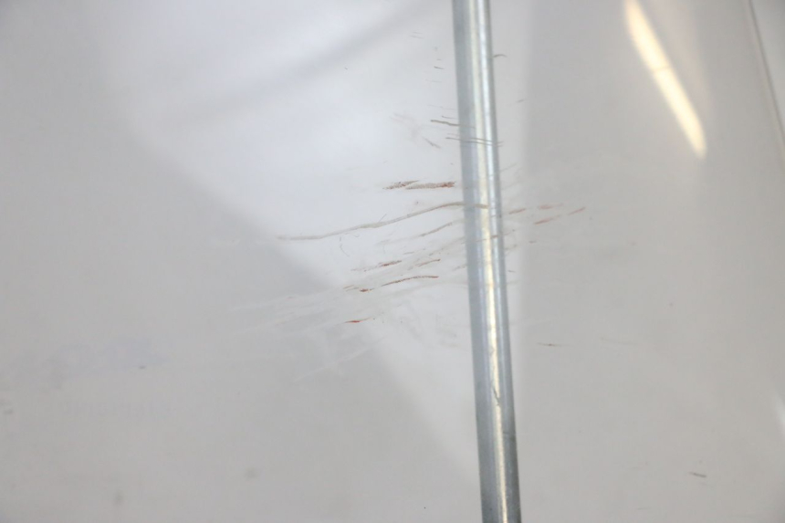 photo de PARABREZZA PIAGGIO VESPA GTS SUPER IE 125 (2009 - 2016) - Ispezione visiva dettagliata