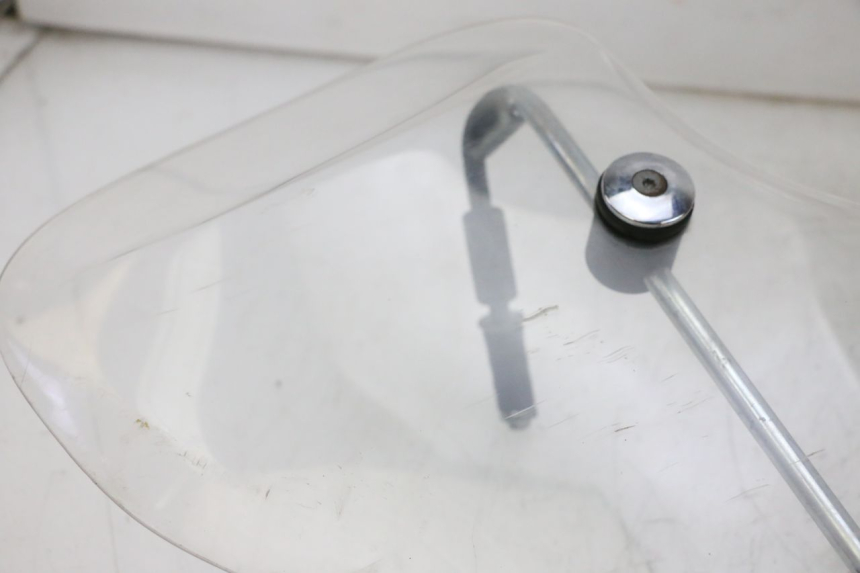 photo de PARABREZZA PIAGGIO VESPA GTS SUPER IE 125 (2009 - 2016) - Marcature e riferimenti originali