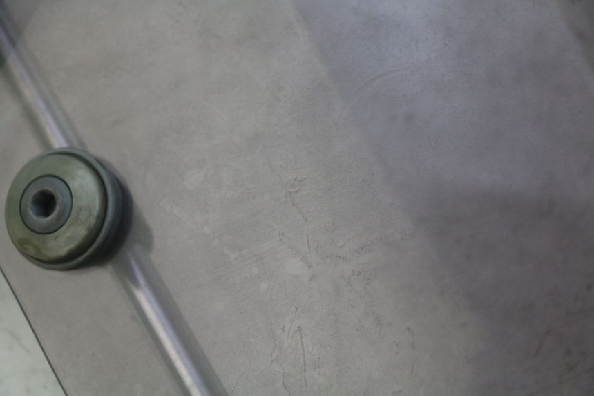 photo de PARABREZZA PIAGGIO VESPA SPRINT 2T 50 (2014 - 2018) - Altra vista dell'articolo