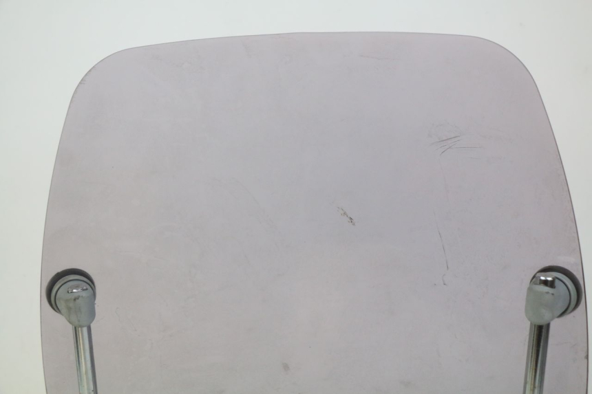 photo de PARABREZZA PIAGGIO VESPA SPRINT 2T 50 (2014 - 2018) - Primo piano tecnico