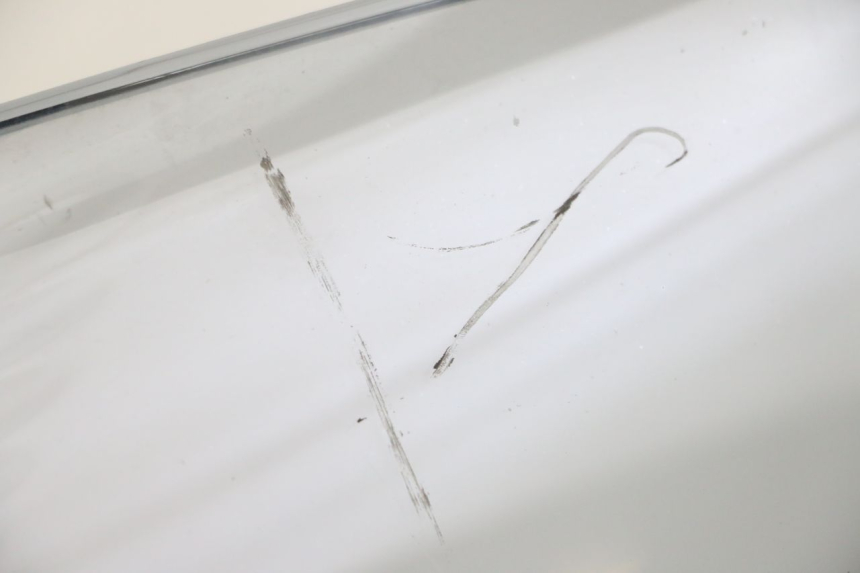 photo de PARABREZZA YAMAHA X-MAX XMAX 125 (2010 - 2013) - Dettagli dei punti di fissaggio