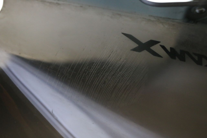 photo de PARABREZZA YAMAHA X-MAX XMAX 125 (2010 - 2013) - Zoom sullo stato d'uso