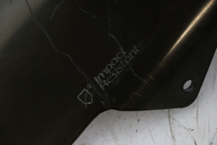 photo de PARABREZZA YAMAHA X-MAX XMAX 125 (2010 - 2013) - Dettagli dei punti di fissaggio