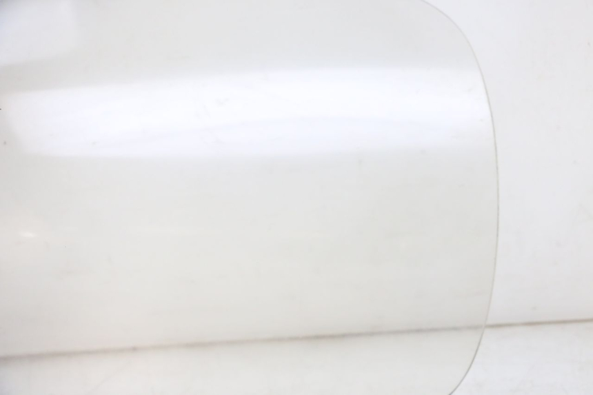 photo de PARABREZZA YAMAHA X-MAX XMAX 125 (2010 - 2013) - Focus sulla struttura