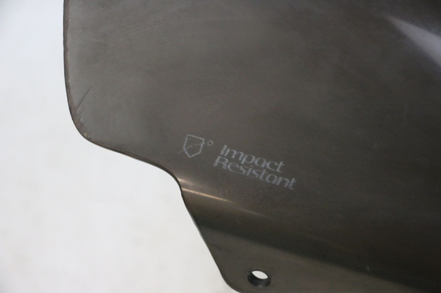 photo de PARABREZZA YAMAHA X-MAX XMAX 125 (2010 - 2013) - Dettagli dei punti di fissaggio