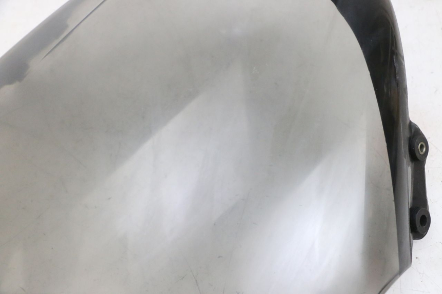 photo de PARE BRISE PIAGGIO X8 125 (2004 - 2007) - Primo piano tecnico