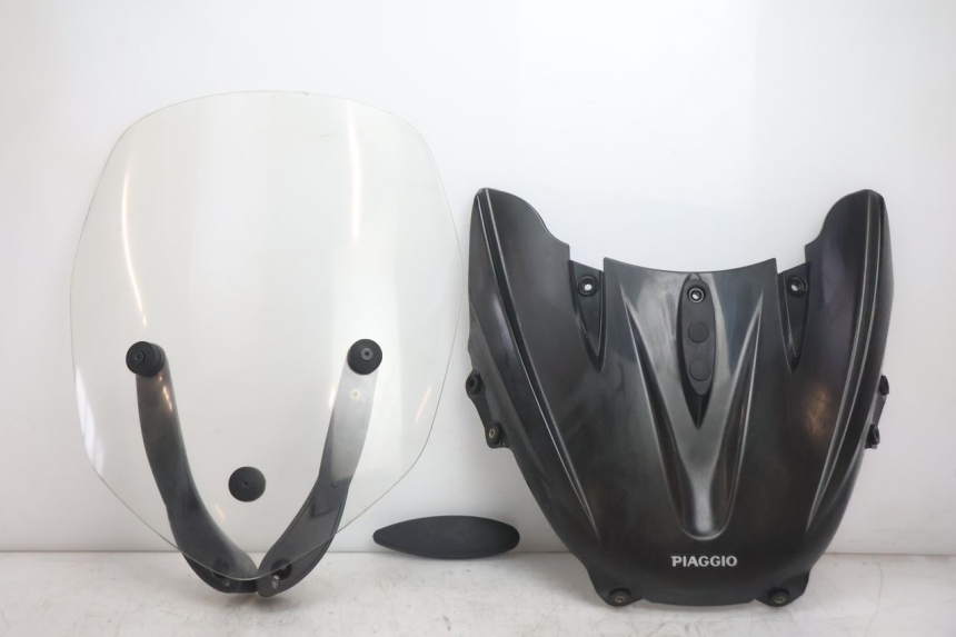 photo de PARABREZZA PIAGGIO X9 EVOLUTION 125 (2003 - 2007) - Vista principale