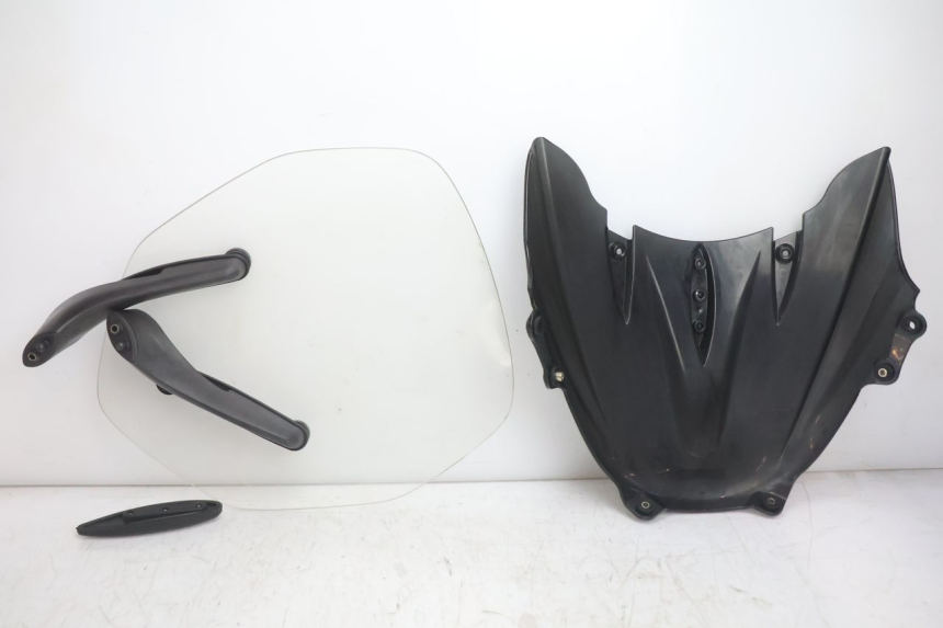 photo de PARABREZZA PIAGGIO X9 EVOLUTION 125 (2003 - 2007) - Dettaglio del componente