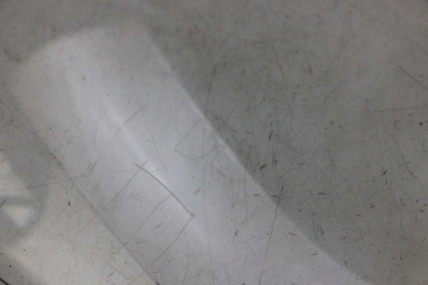 photo de PARABREZZA YAMAHA X-MAX XMAX ABS 250 (2010 - 2014) - Dettagli dei punti di fissaggio