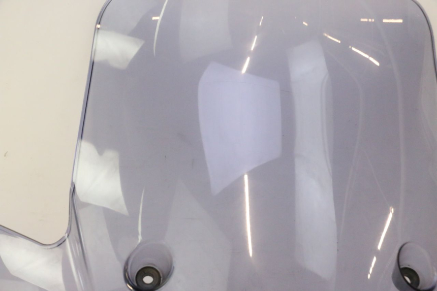 photo de PARE BRISE YAMAHA YP MAJESTY 125 (2002 - 2006) - Stato della superficie e materiale