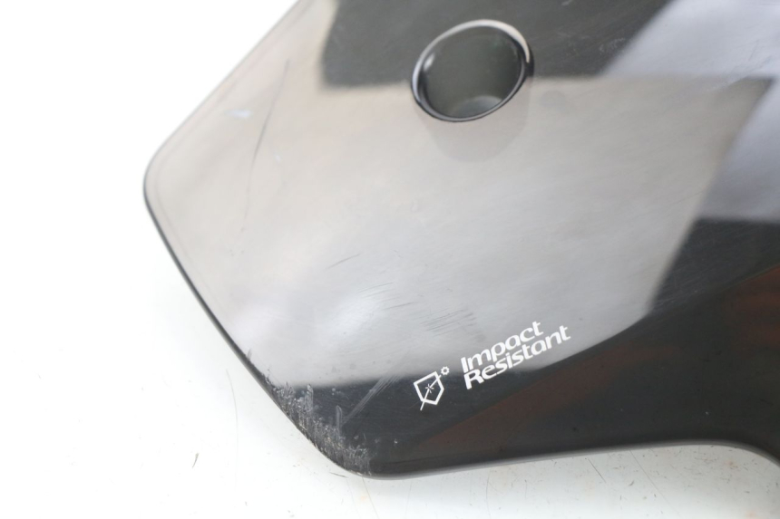 photo de PARABREZZA YAMAHA YP T-MAX TMAX 530 (2017 - 2020) - Stato della superficie e materiale