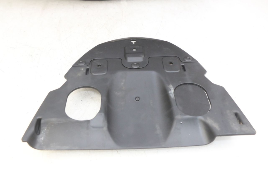 photo de PASSARUOTA POSTERIORE KYMCO AGILITY 16+ 4T 50 (2018 - 2023) - Zoom sullo stato d'uso